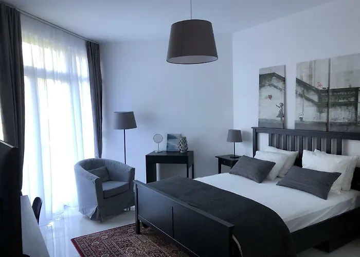 Marina ゲストハウス 4*